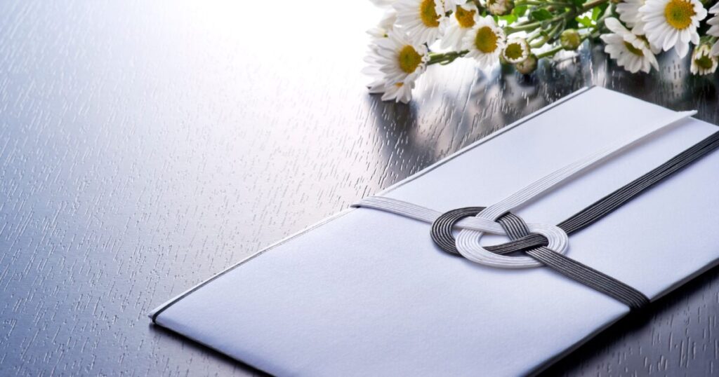 香典返しの費用相場はいくら？金額別の品物例とマナー解説