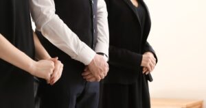 四十九日までの流れを解説｜法要準備・納骨・香典返しのタイミング