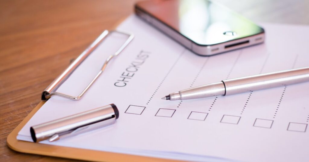 ご葬儀で事前に決めておくべきこと｜式場・形式・費用・連絡体制を決めるポイント